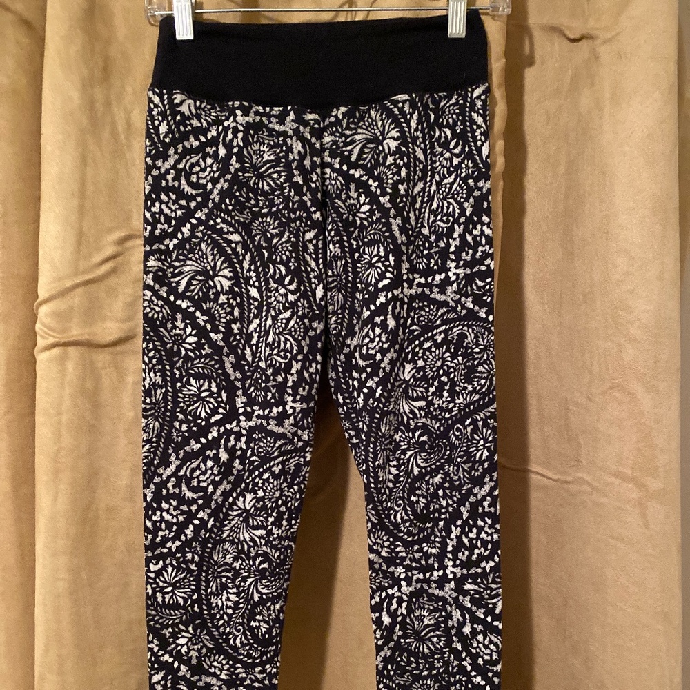 American Eagle outfitters legging size M chld